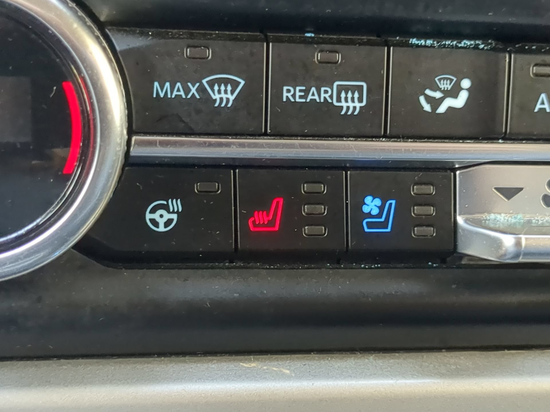 Certified 2024 Ford Expedition XLT RWD image 63