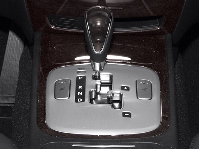 Used 2013 Hyundai Genesis 3.8 w/ Premium Pkg RWD image 13