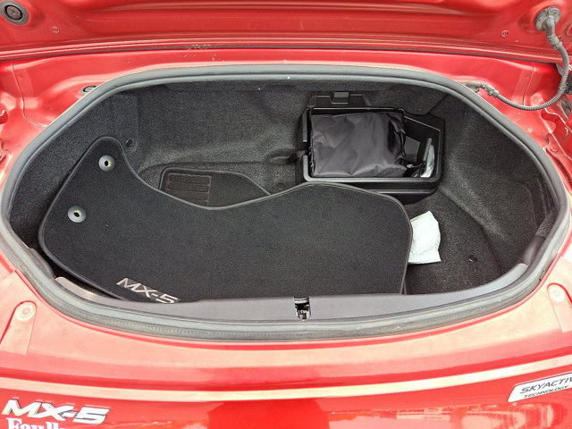Used 2017 MAZDA MX-5 Miata RF Club RWD image 27
