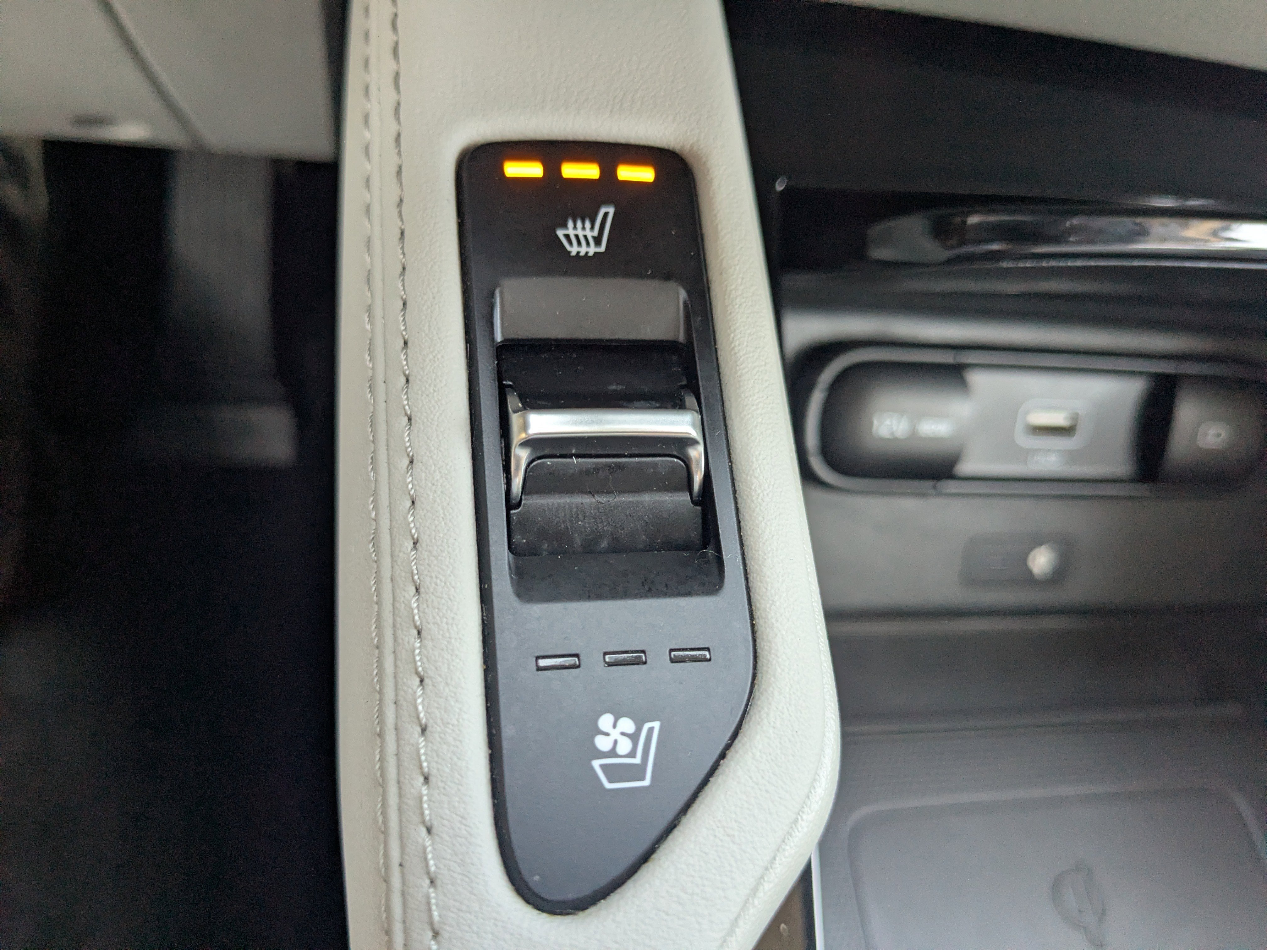 Certified 2021 Kia Telluride EX FWD image 30