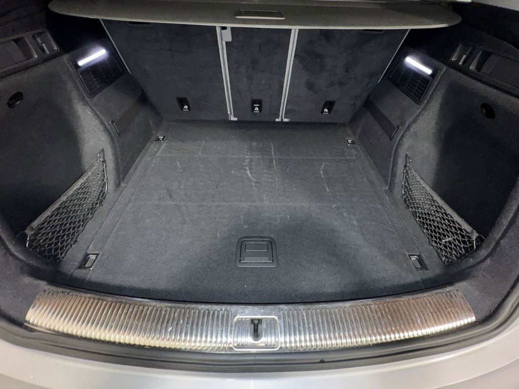 Used 2018 Audi Q5 Prestige w/ Prestige Package image 33