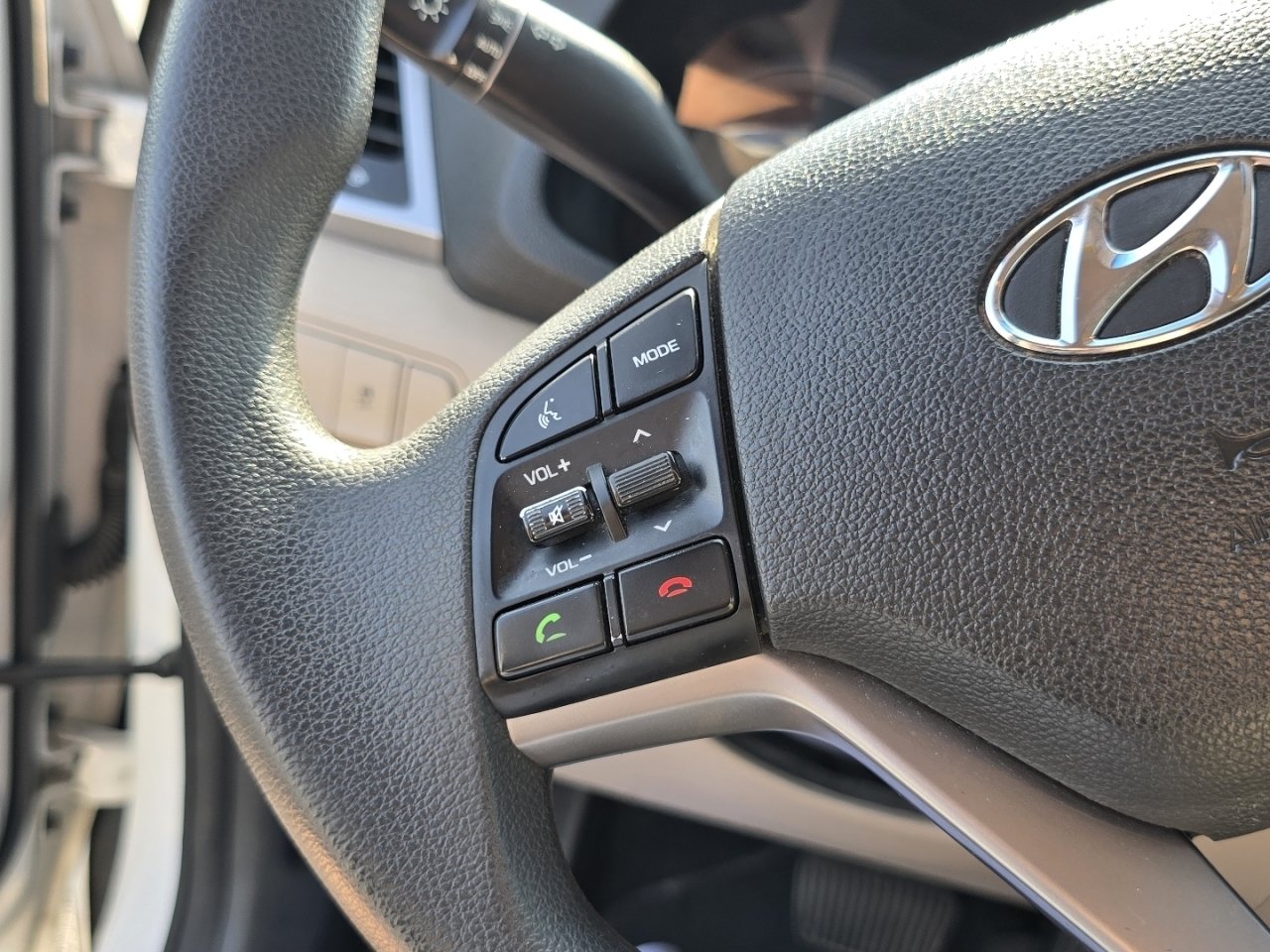 Used 2018 Hyundai Tucson SE w/ Cargo Package AWD/4WD image 24