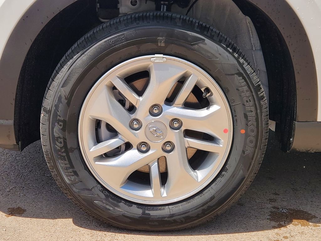 New 2026 Hyundai Venue SE FWD image 7