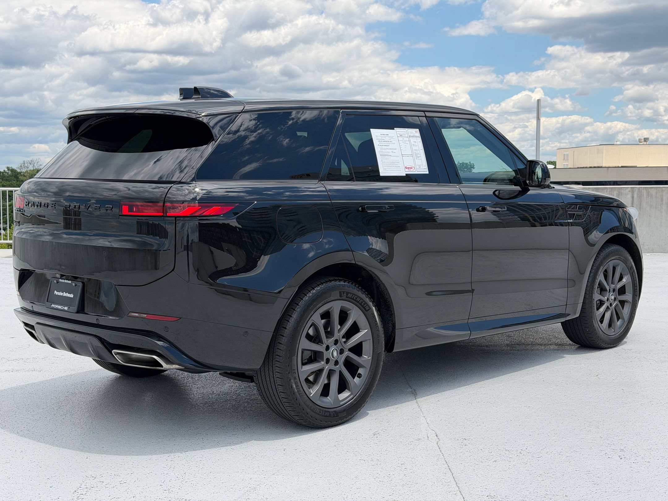 Used 2024 Land Rover Range Rover Sport Dynamic SE AWD/4WD image 7