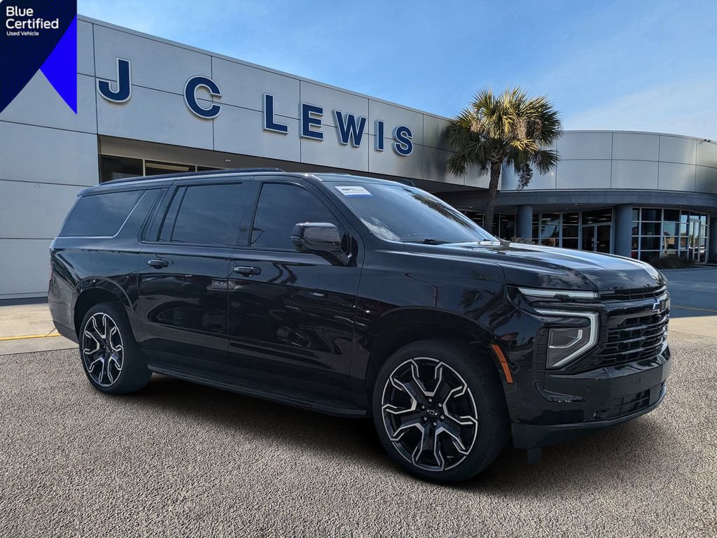 Used 2026 Chevrolet Suburban RST w/ RST Capability Package