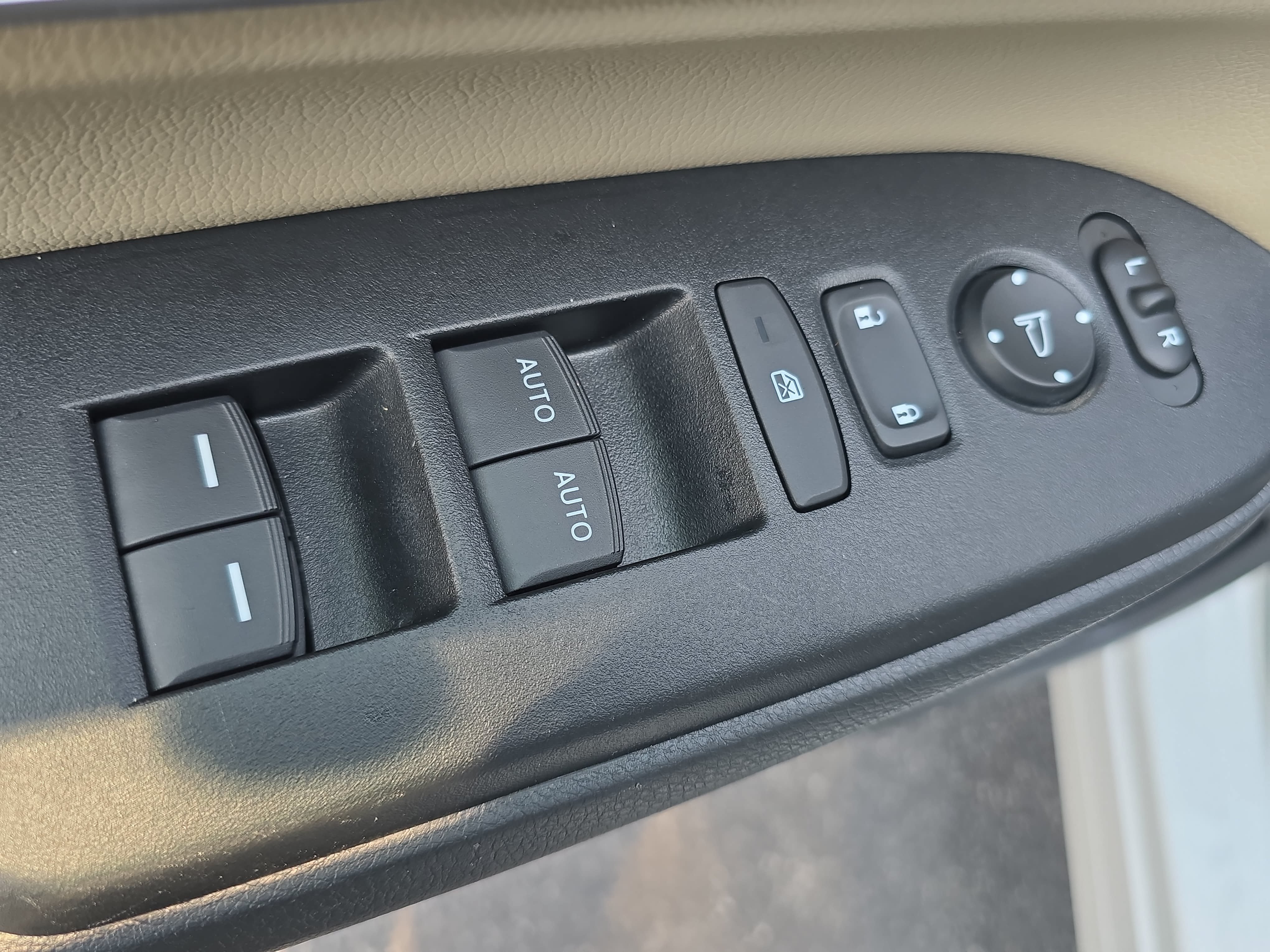 Used 2021 Honda CR-V Touring image 28