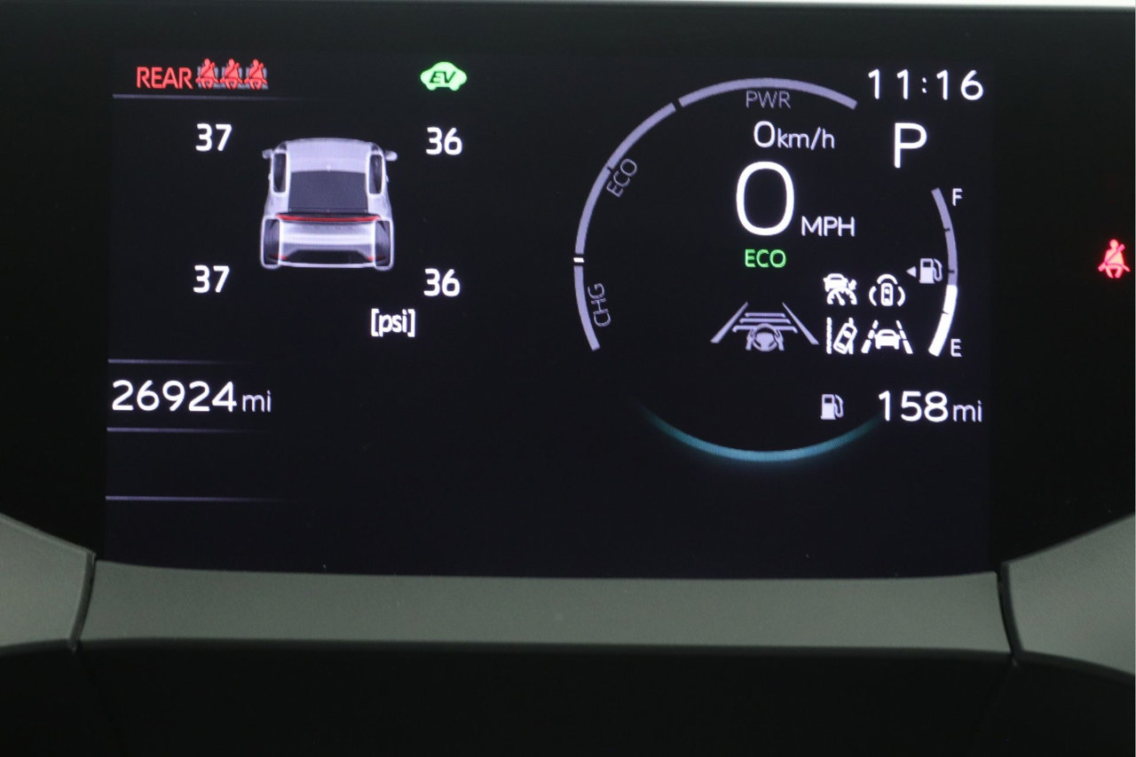Used 2024 Toyota Prius XLE FWD image 11