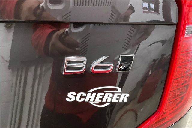 Certified 2023 Volvo XC90 B6 Ultimate w/ Lounge Package image 9