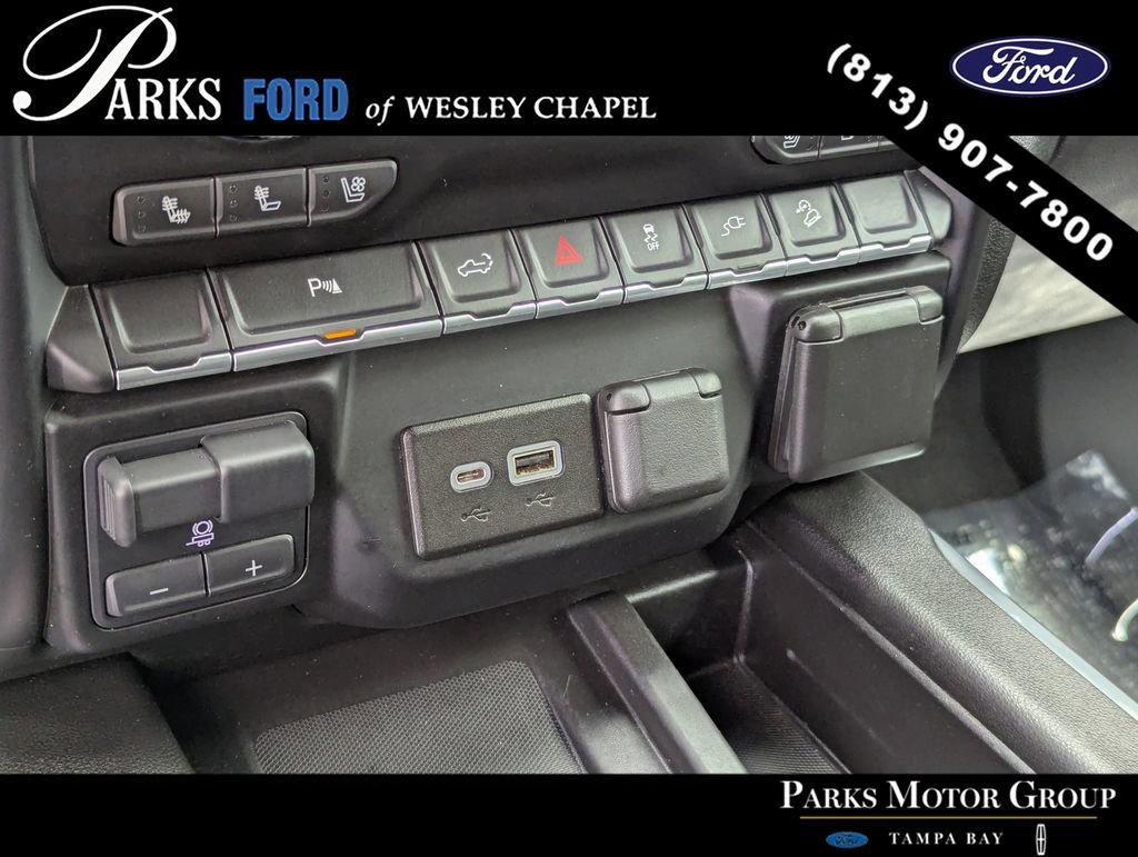 Used 2022 GMC Sierra 2500 SLT w/ SLT Premium Package AWD/4WD image 23