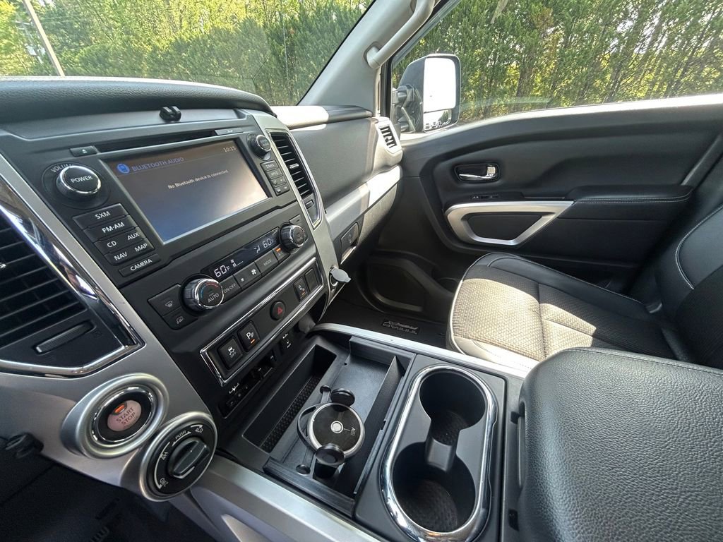 Used 2017 Nissan Titan PRO-4X image 26