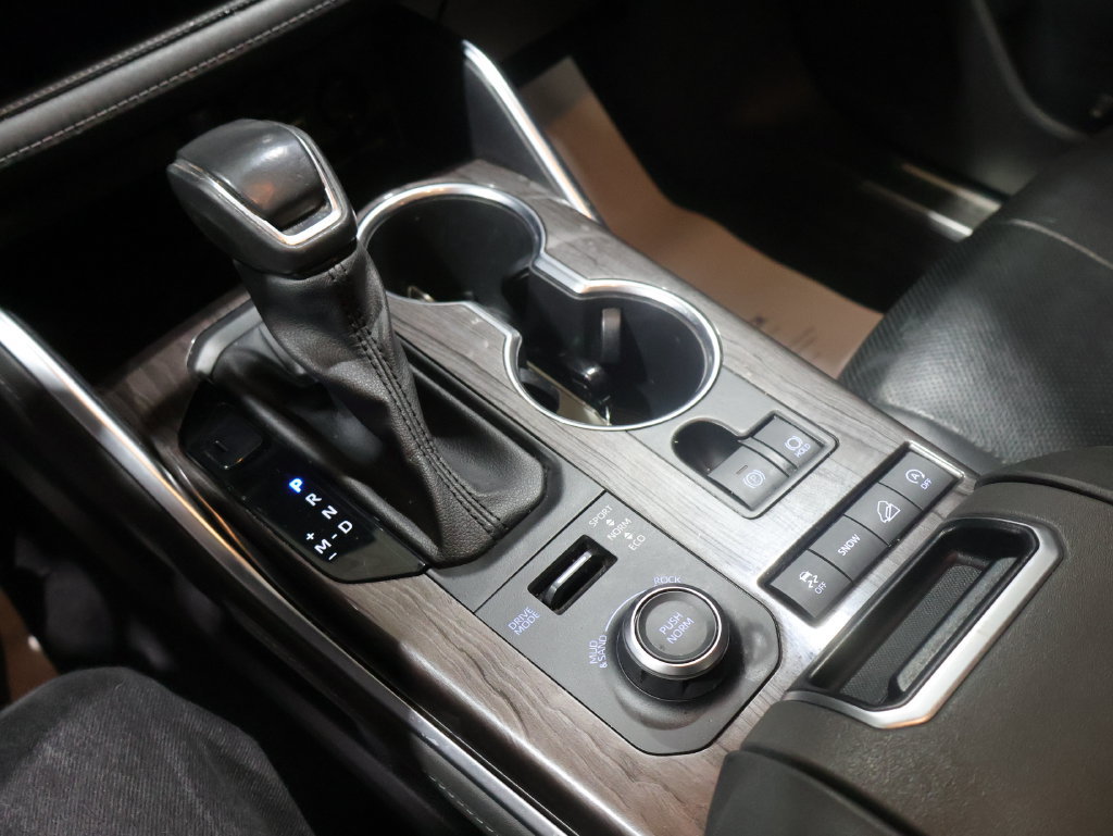 Used 2021 Toyota Highlander Platinum AWD/4WD image 27