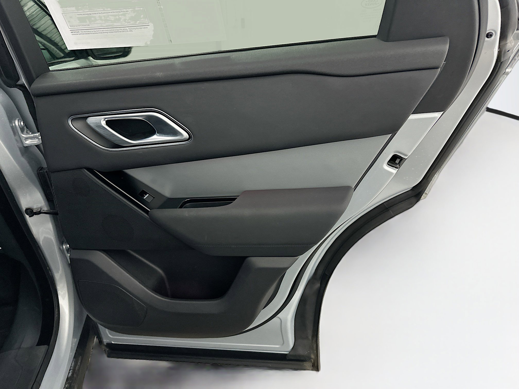 Used 2024 Land Rover Range Rover Velar S image 33