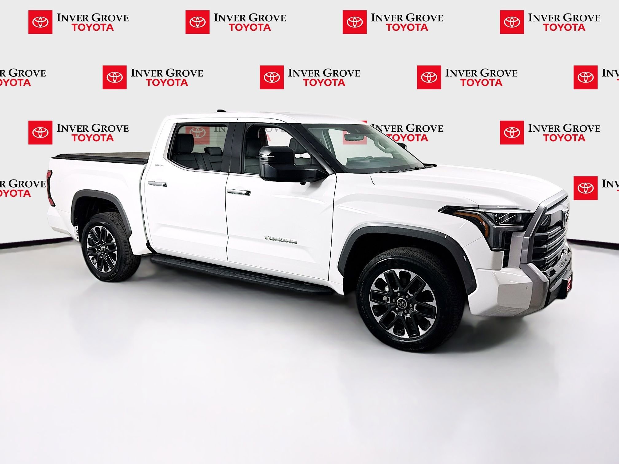 Used 2023 Toyota Tundra Limited AWD/4WD image 3