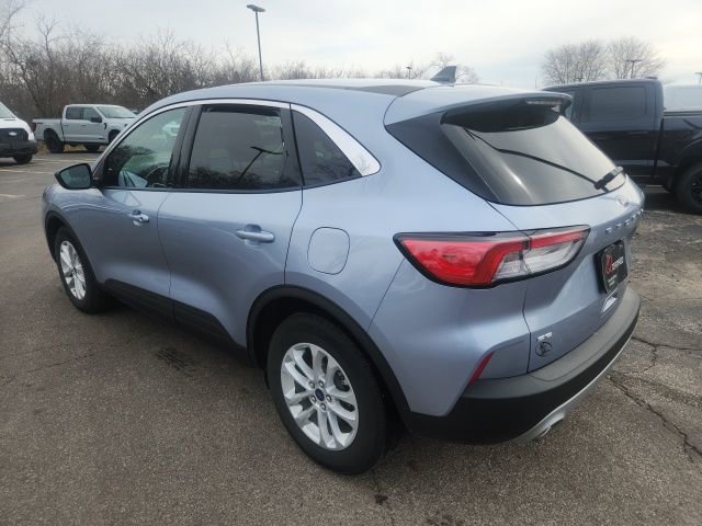 Used 2022 Ford Escape SE w/ Cold Weather Package image 9
