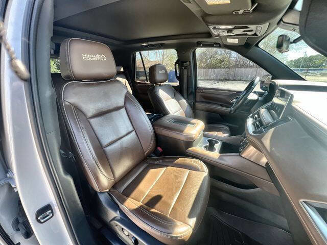 Used 2021 Chevrolet Tahoe High Country w/ Premium Package image 27