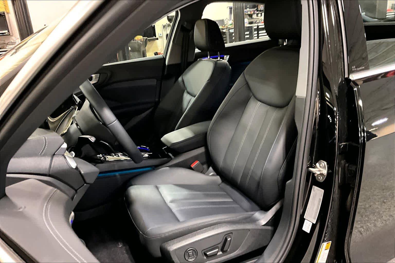 Used 2025 Audi A5 2.0T Premium w/ Convenience Package AWD/4WD image 8