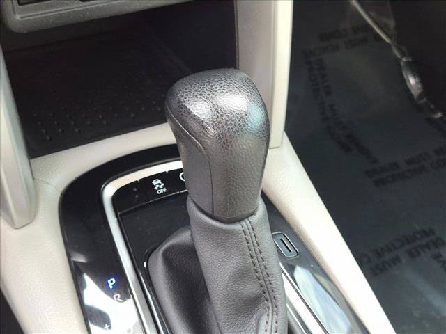 Certified 2023 Toyota Corolla Cross L FWD image 11