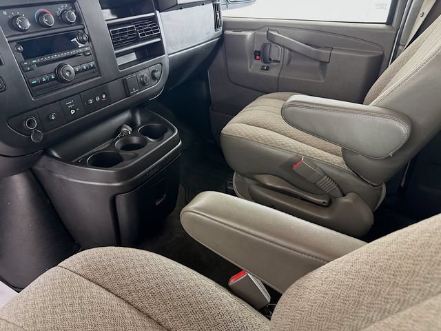 Used 2017 Chevrolet Express 2500 LT w/ LT Preferred Equipment Group RWD image 22