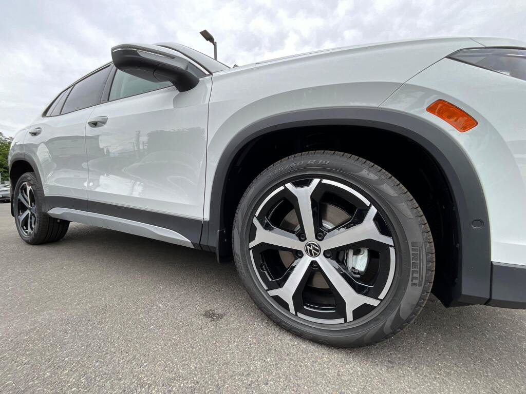 New 2026 Volkswagen Tiguan SE AWD/4WD image 10