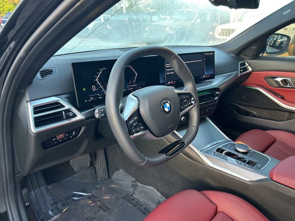 Used 2025 BMW 330i xDrive Sedan AWD/4WD image 11