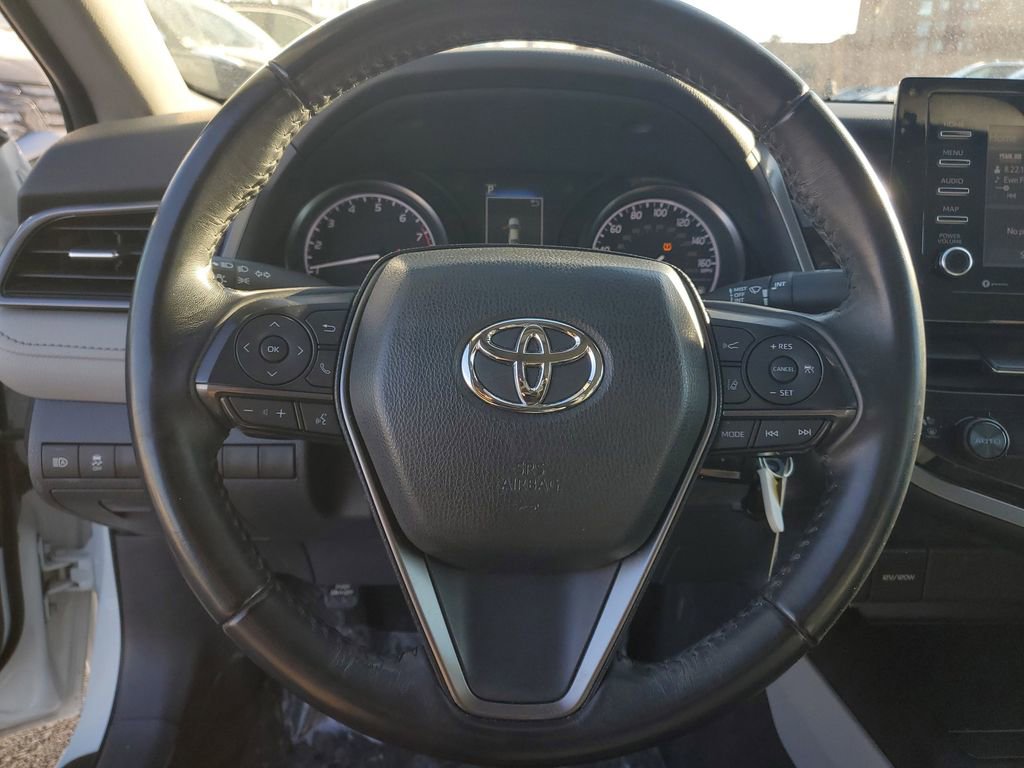 Used 2023 Toyota Camry SE image 17