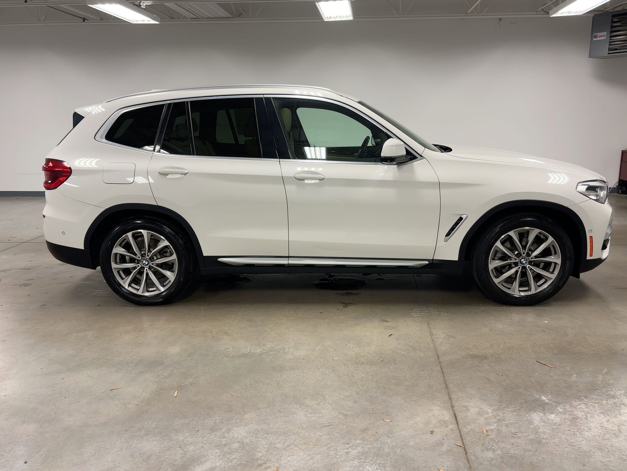 Used 2019 BMW X3 sDrive30i w/ Premium Package image 7