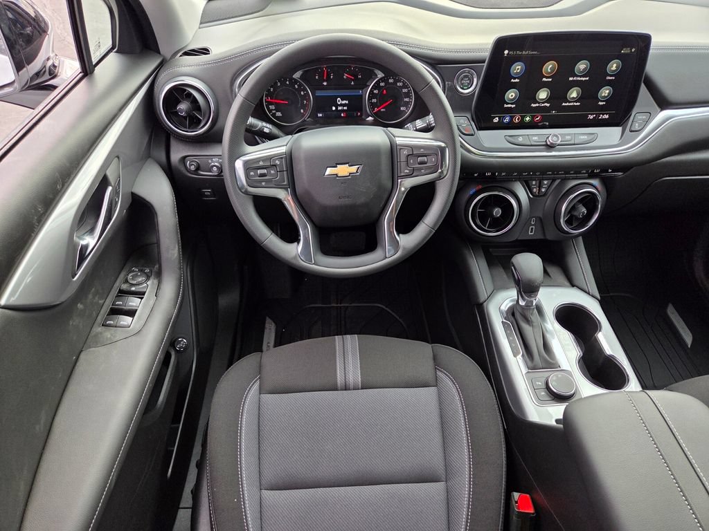 New 2025 Chevrolet Blazer LT w/ Convenience Package FWD image 8