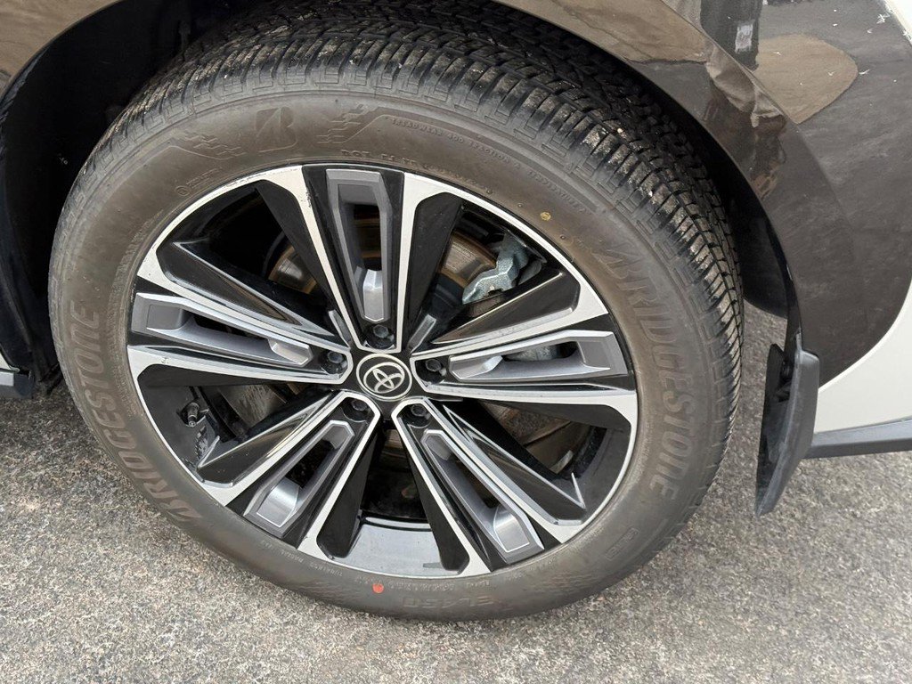 Certified 2023 Toyota bZ4X AWD w/ Weather Package image 9