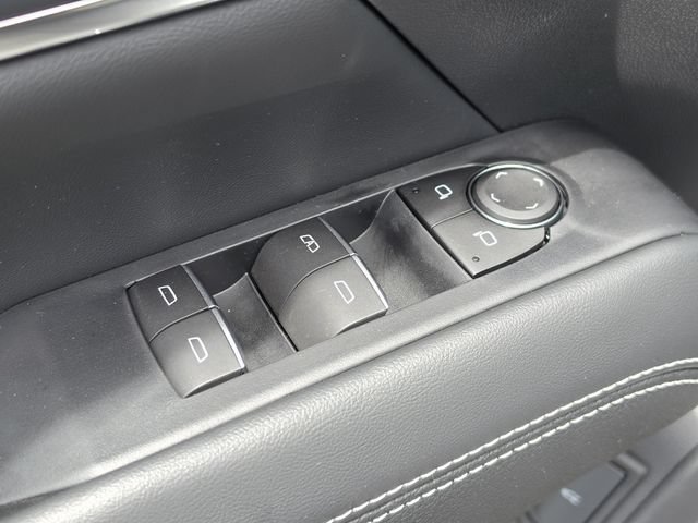 Used 2026 GMC Terrain Denali AWD/4WD image 24