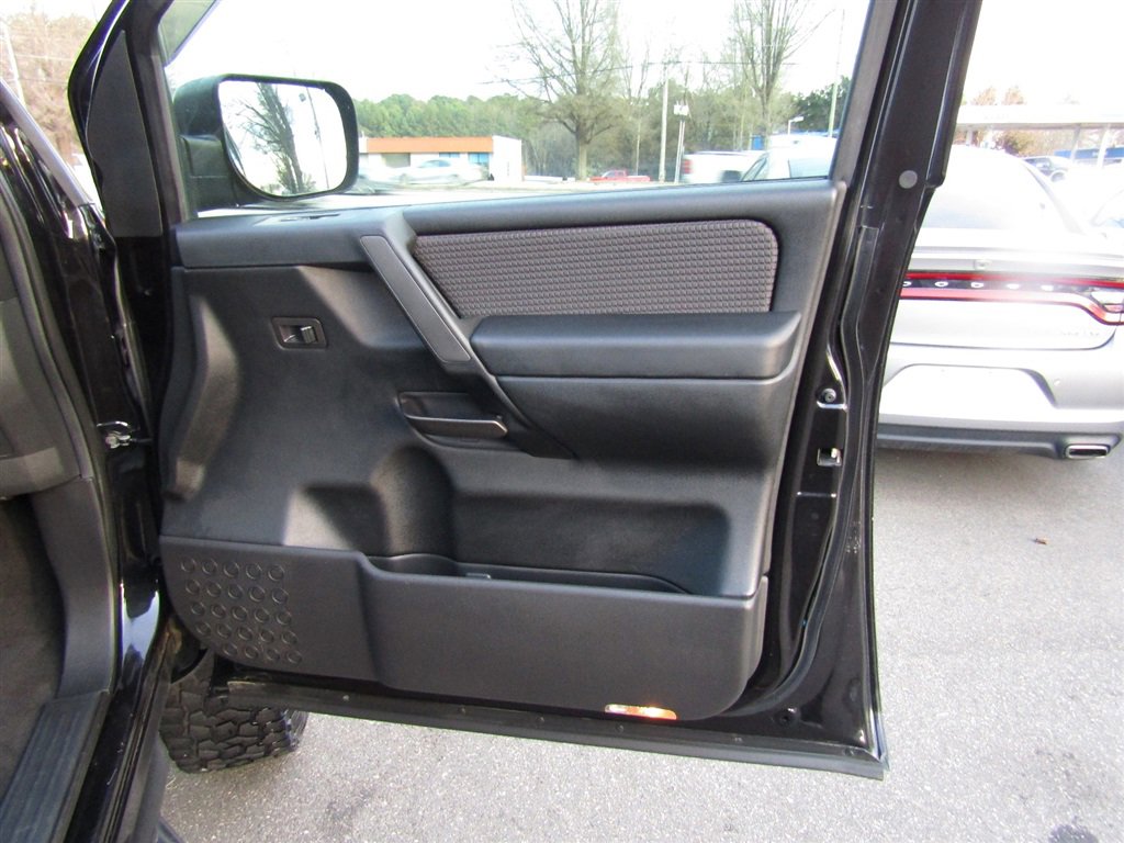 Used 2012 Nissan Titan SV w/ SV Value Truck Pkg image 22