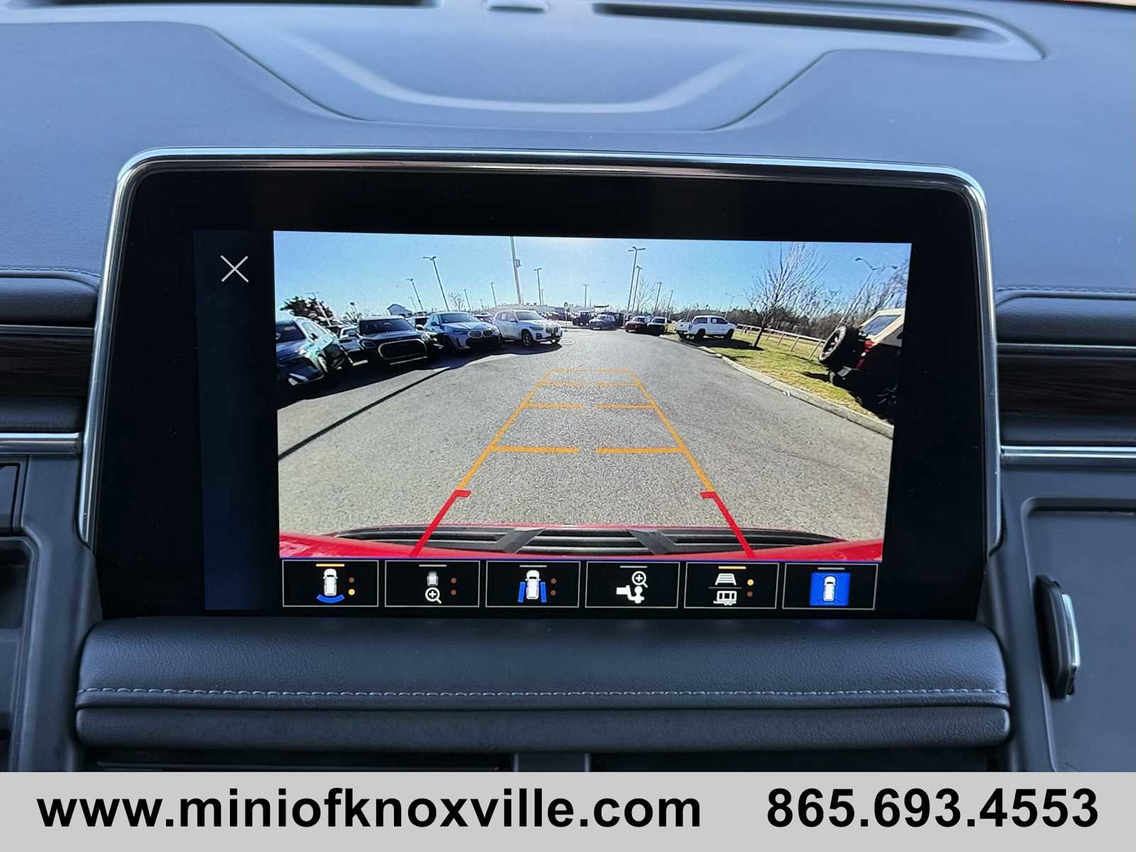 Used 2023 Chevrolet Tahoe Z71 w/ Z71 Off-Road Package image 30