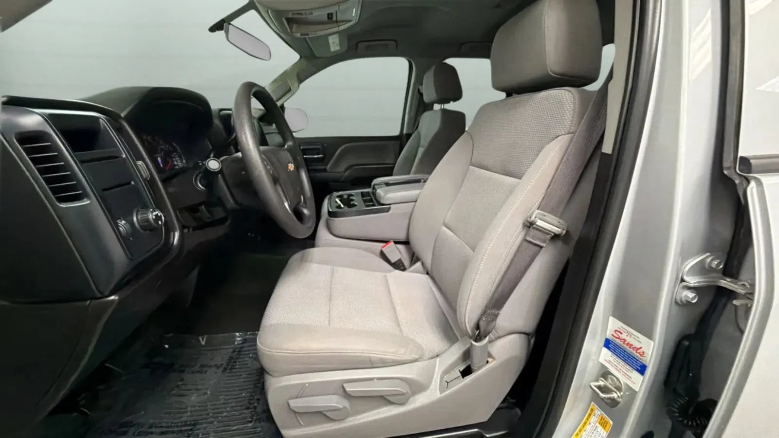 Used 2017 Chevrolet Silverado 1500 Custom w/ Custom Convenience Package RWD image 21