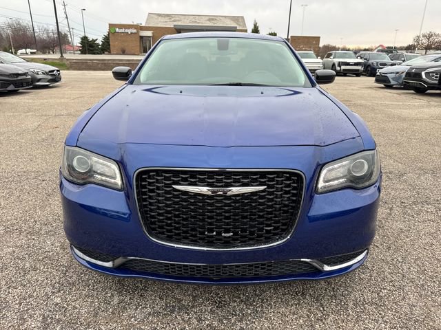 Used 2020 Chrysler 300 Touring w/ Sport Appearance Package image 2