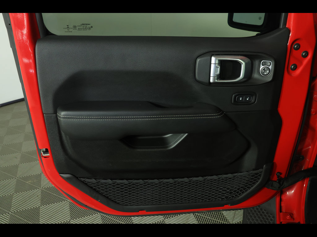 Used 2022 Jeep Wrangler Unlimited Sahara AWD/4WD image 20