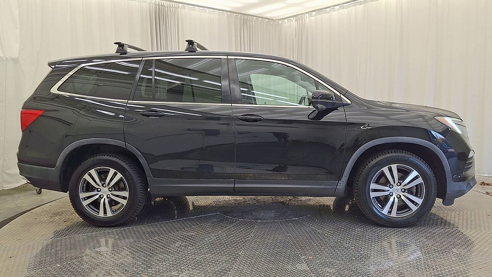 Used 2017 Honda Pilot EX-L image 6