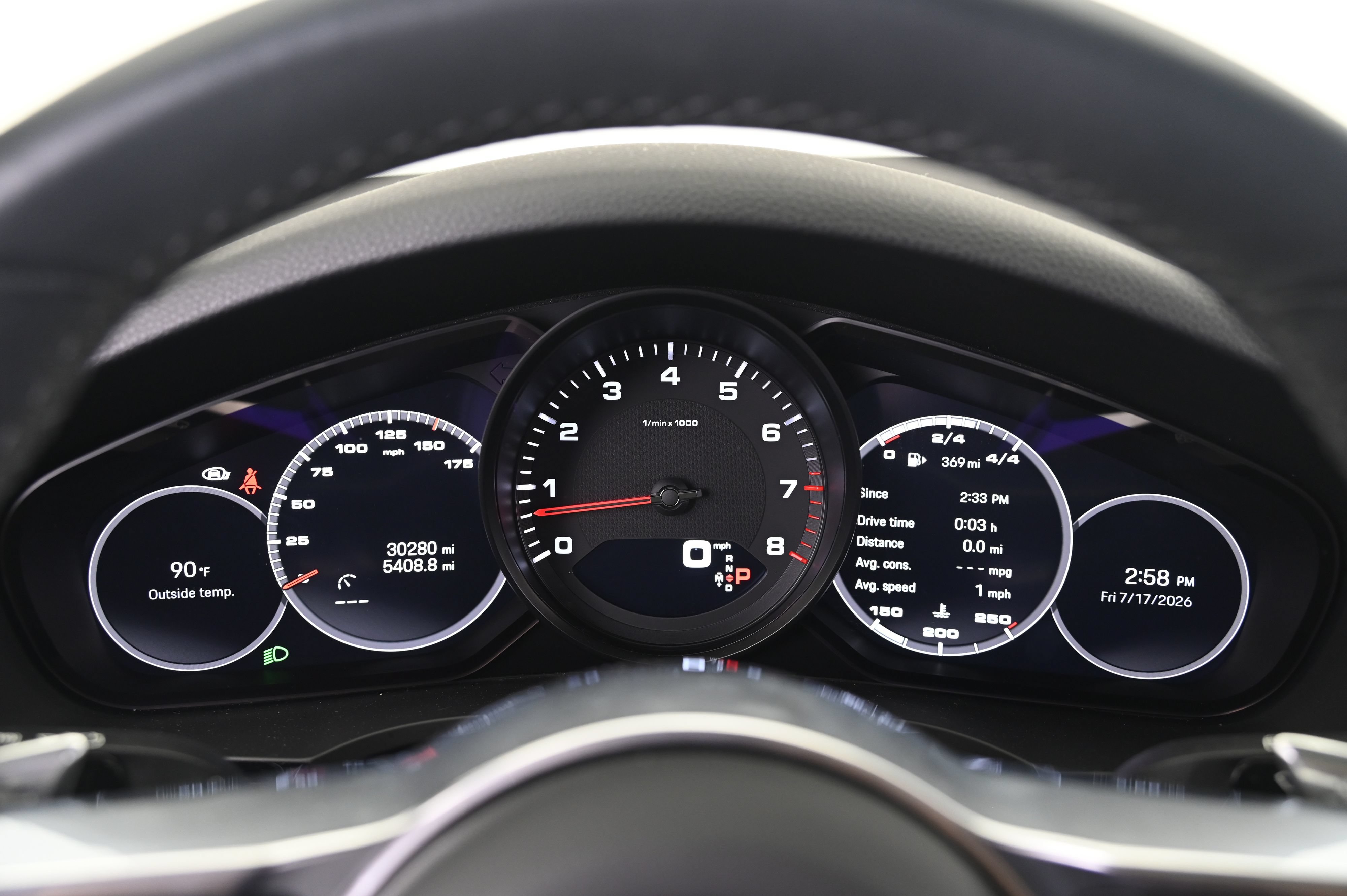Certified 2023 Porsche Cayenne AWD/4WD image 36