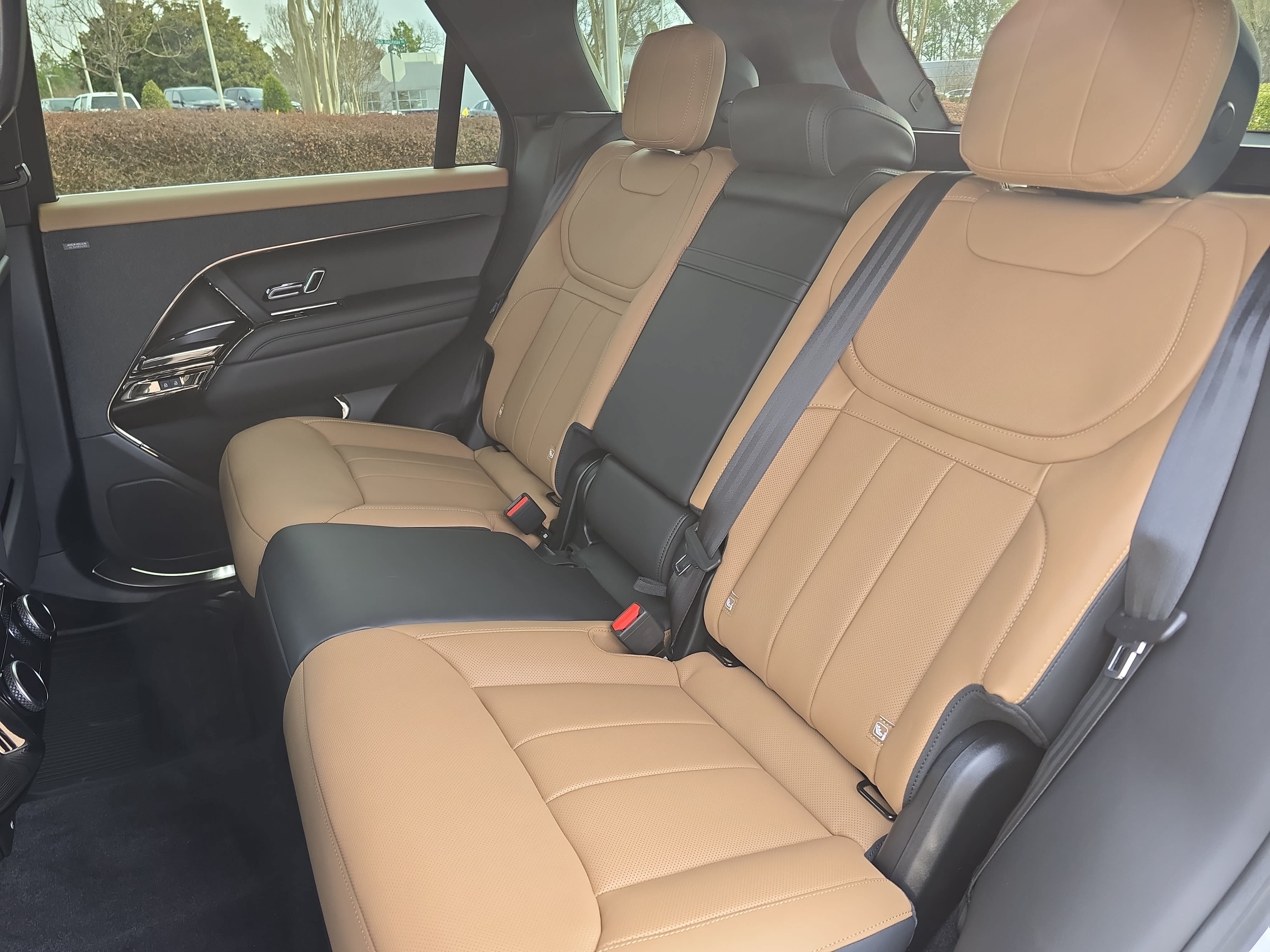 New 2026 Land Rover Range Rover Sport Dynamic SE AWD/4WD image 14