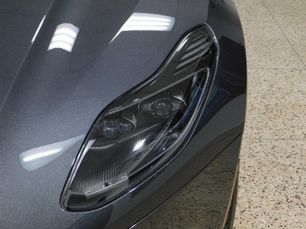 Used 2020 Aston Martin DB11 AMR image 18