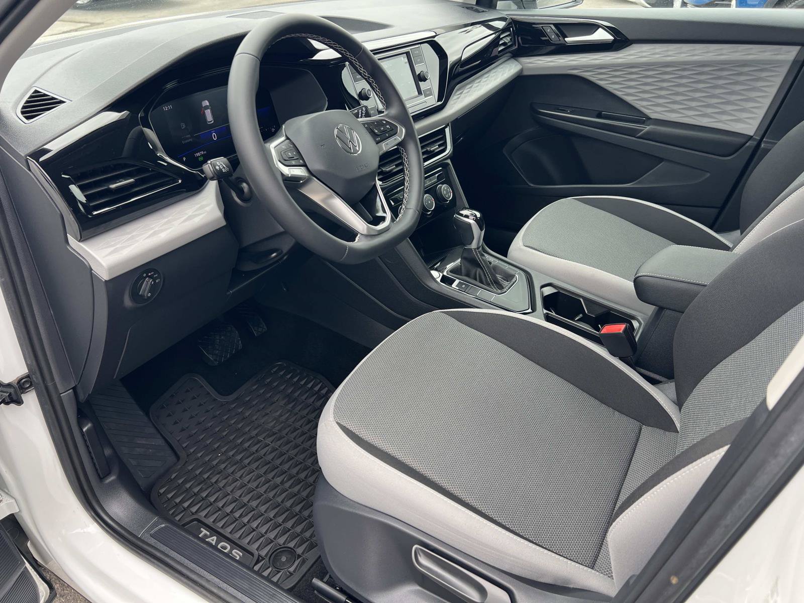 Certified 2023 Volkswagen Taos S FWD image 5