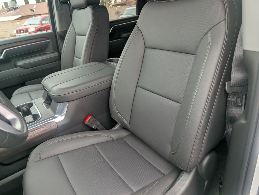 New 2026 GMC Sierra 2500 SLT w/ SLT Convenience Package AWD/4WD image 9