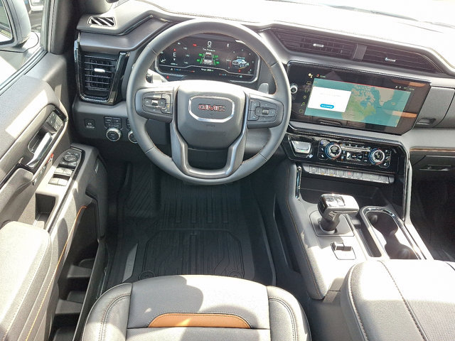 Used 2025 GMC Sierra 1500 AT4 w/ Technology Package AWD/4WD image 13