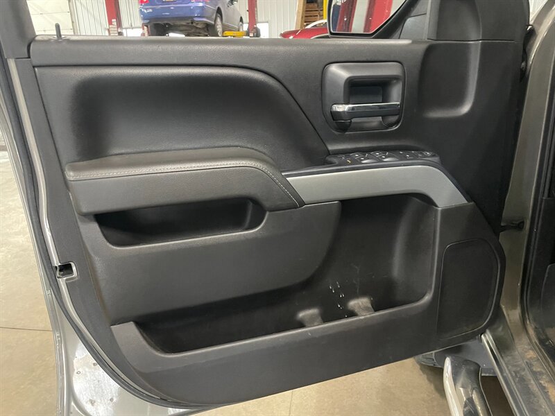 Used 2017 Chevrolet Silverado 1500 LT w/ All Star Edition AWD/4WD image 20