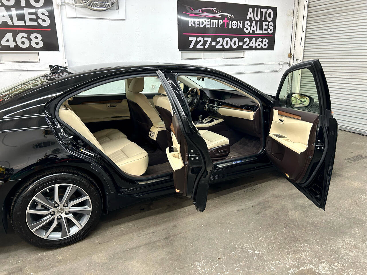 Used 2017 Lexus ES 300h image 10