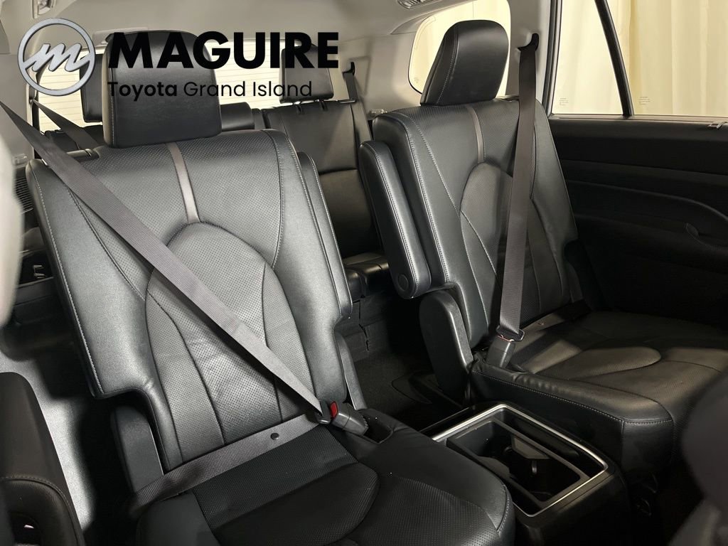 Used 2024 Toyota Grand Highlander Platinum image 35