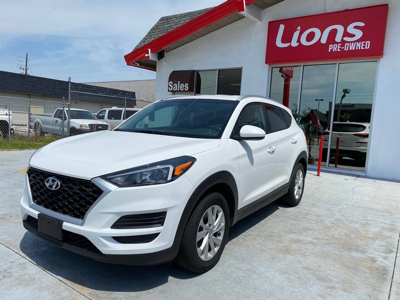 Used 2019 Hyundai Tucson Value AWD/4WD image 2