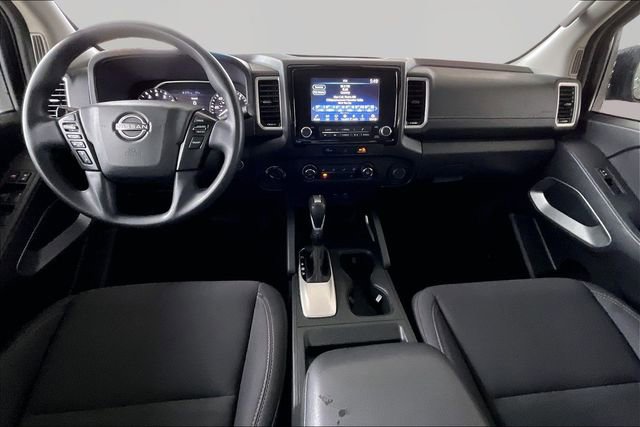 Used 2023 Nissan Frontier SV image 7