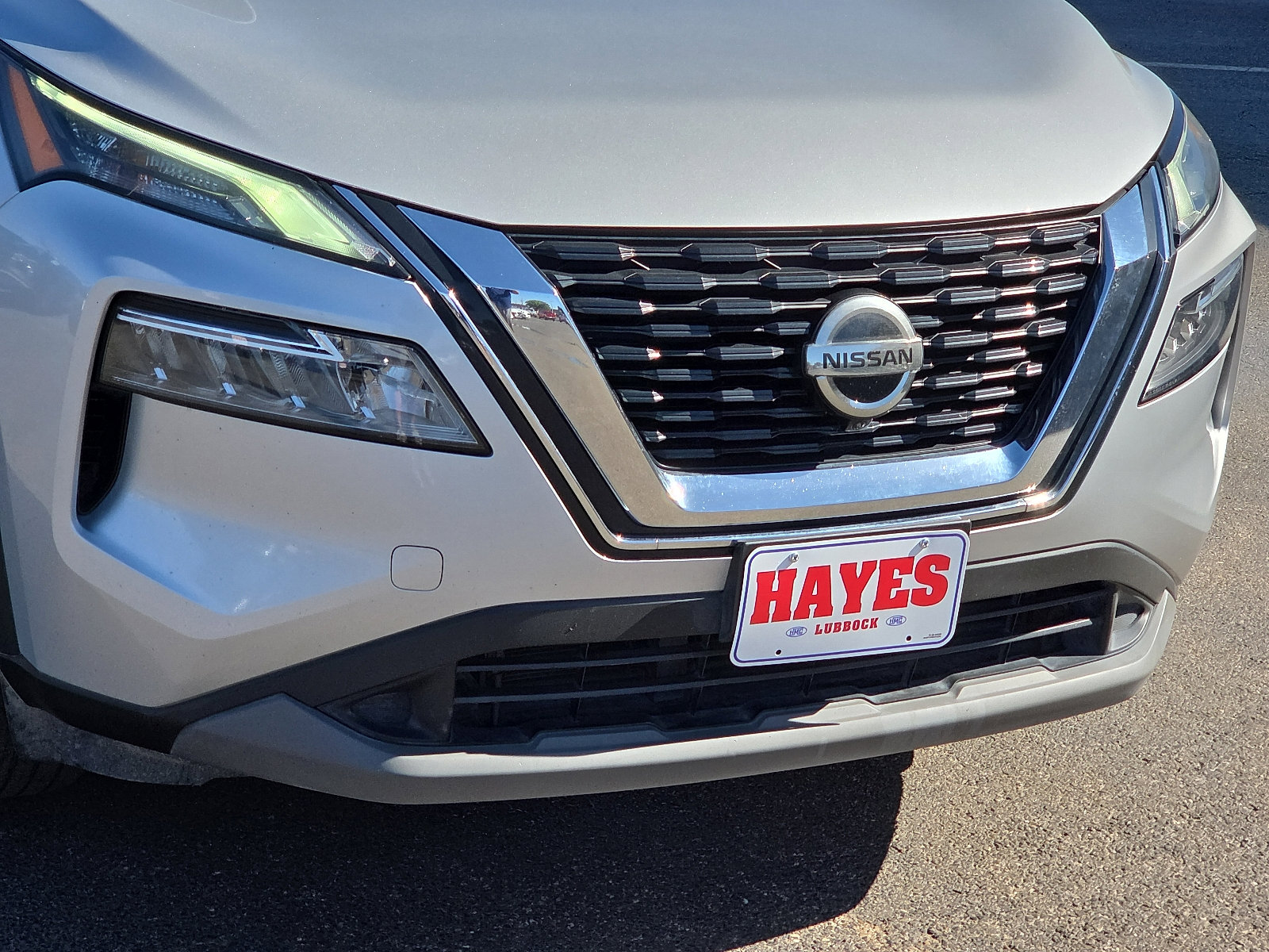 Used 2021 Nissan Rogue SV w/ Premium Package FWD image 6