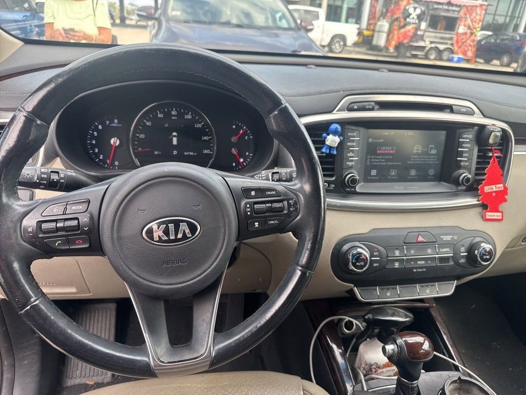 Used 2017 Kia Sorento EX w/ EX Advanced Touring Package image 15