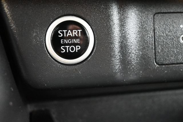 Used 2022 Nissan Rogue SV FWD image 27