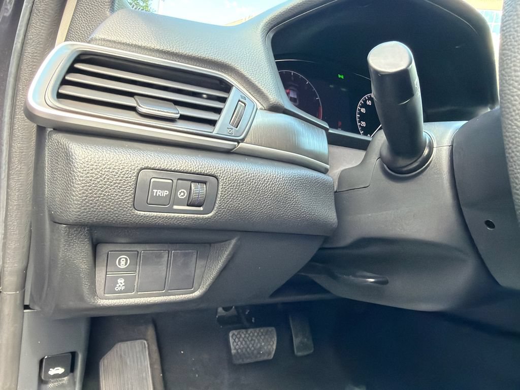 Used 2019 Honda Accord LX image 27